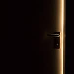 Papaiz Storm Door Lock?